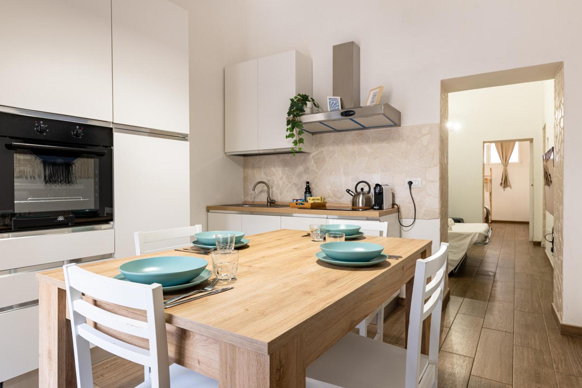 Modern Stone Apartment In The Heart Of Bari Luaran gambar